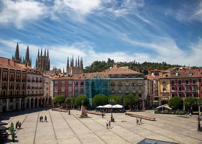 Increible Piso En La Plaza Mayor, Con Garaje