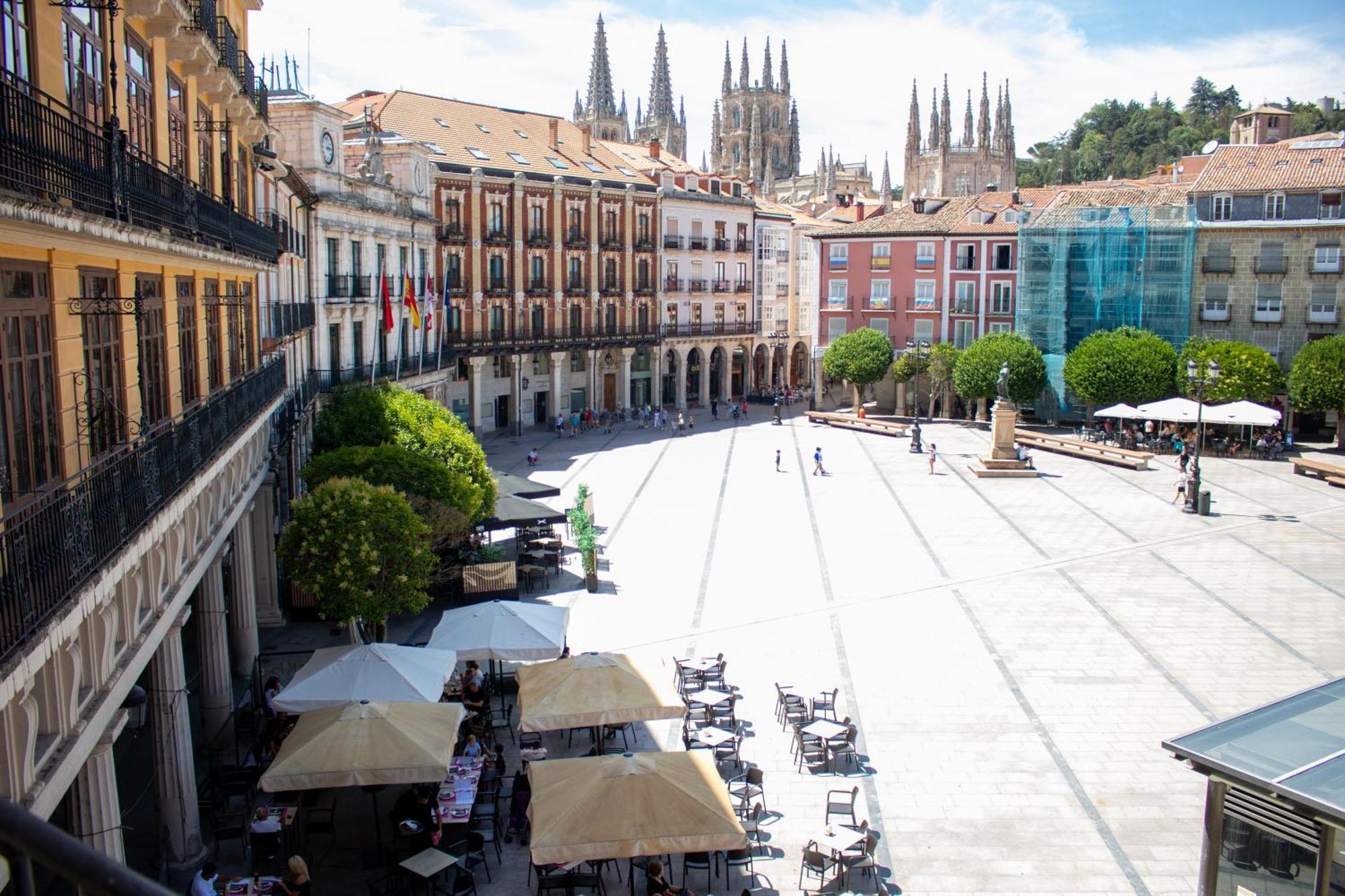 Increible Piso En La Plaza Mayor, Con Garaje Apartment